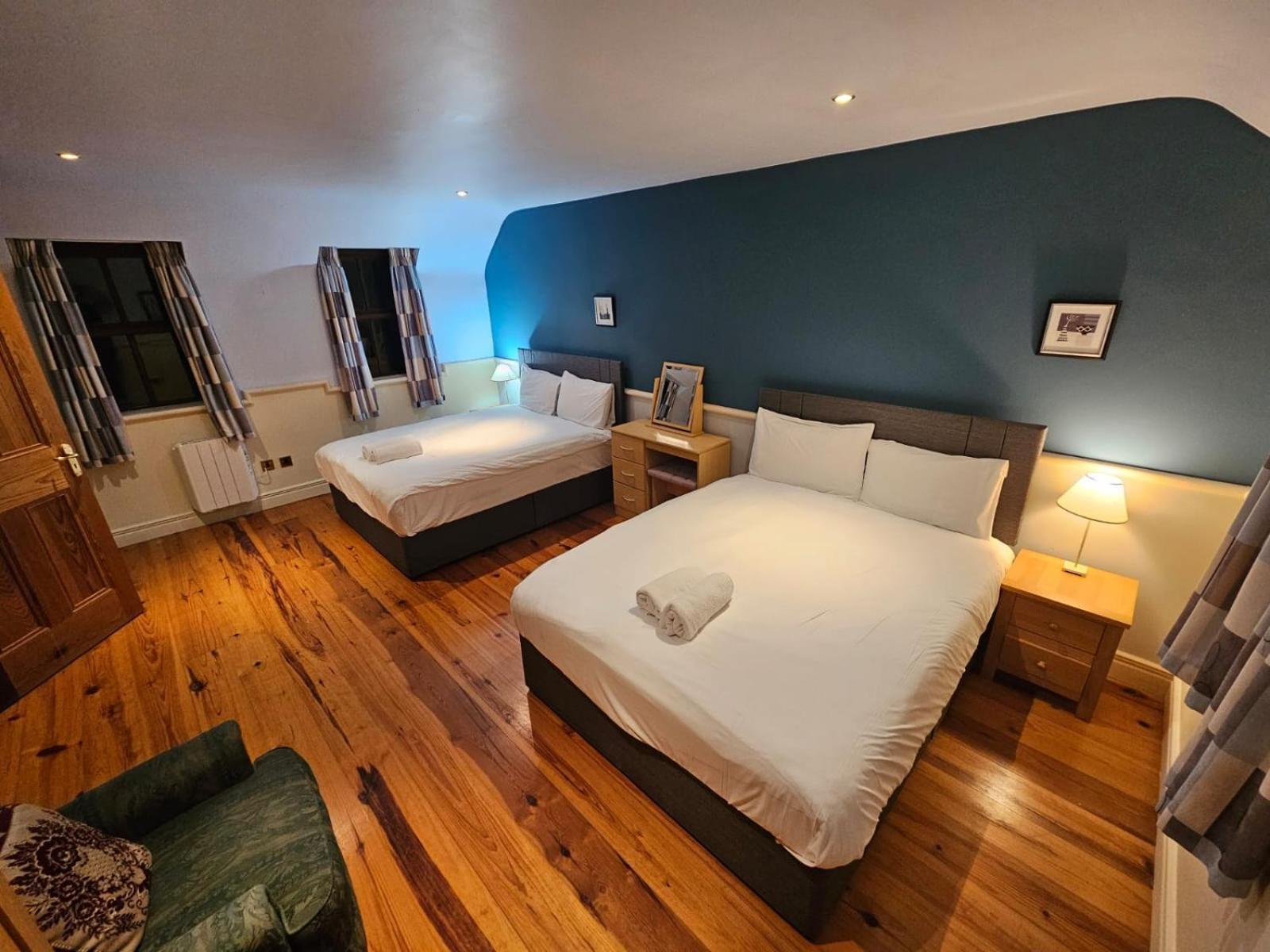 3 Clos Na Feirme Three Bedroom House With Hot Tub *